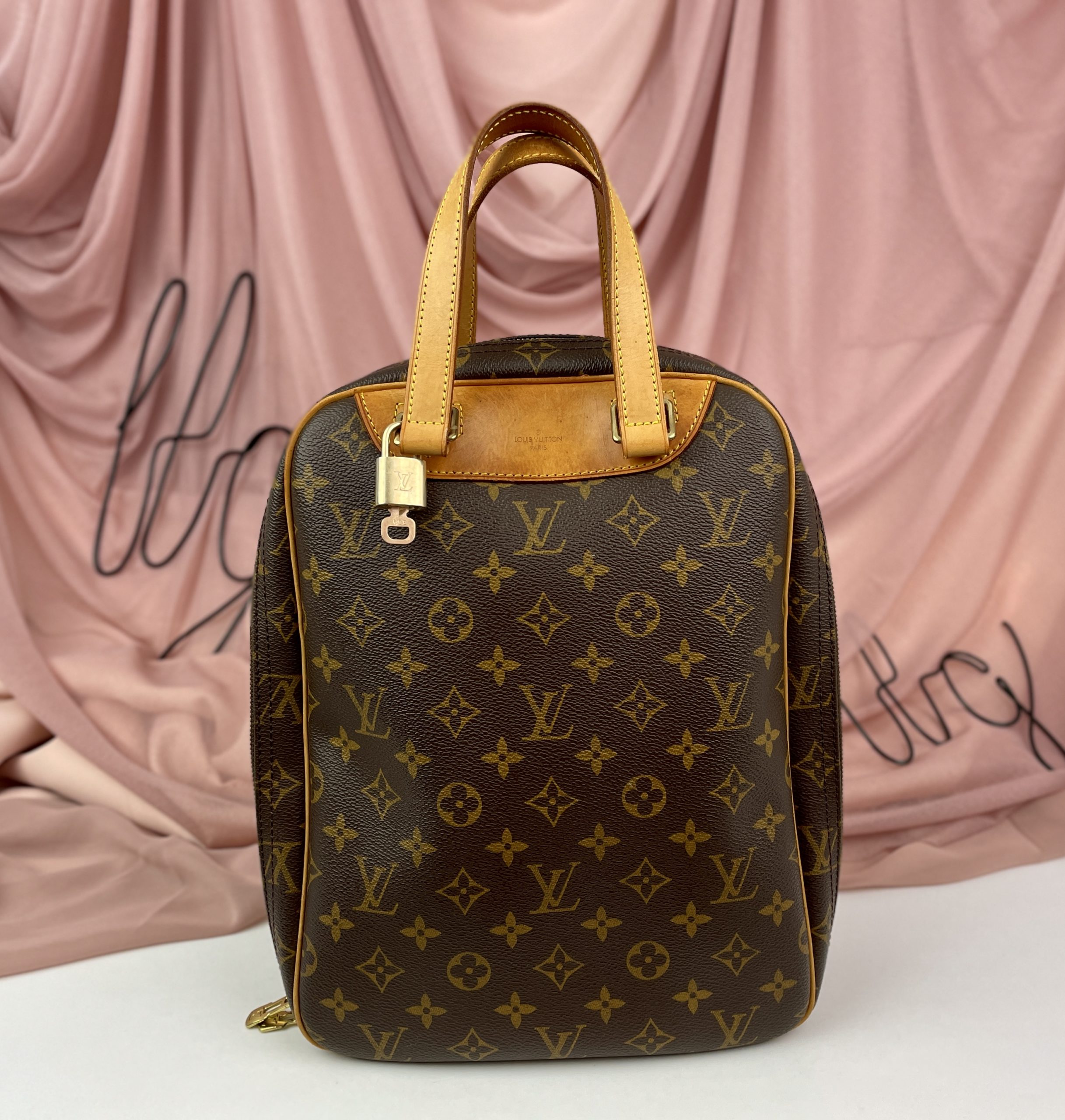 Louis Vuitton Excursion – Brand Bag Girl