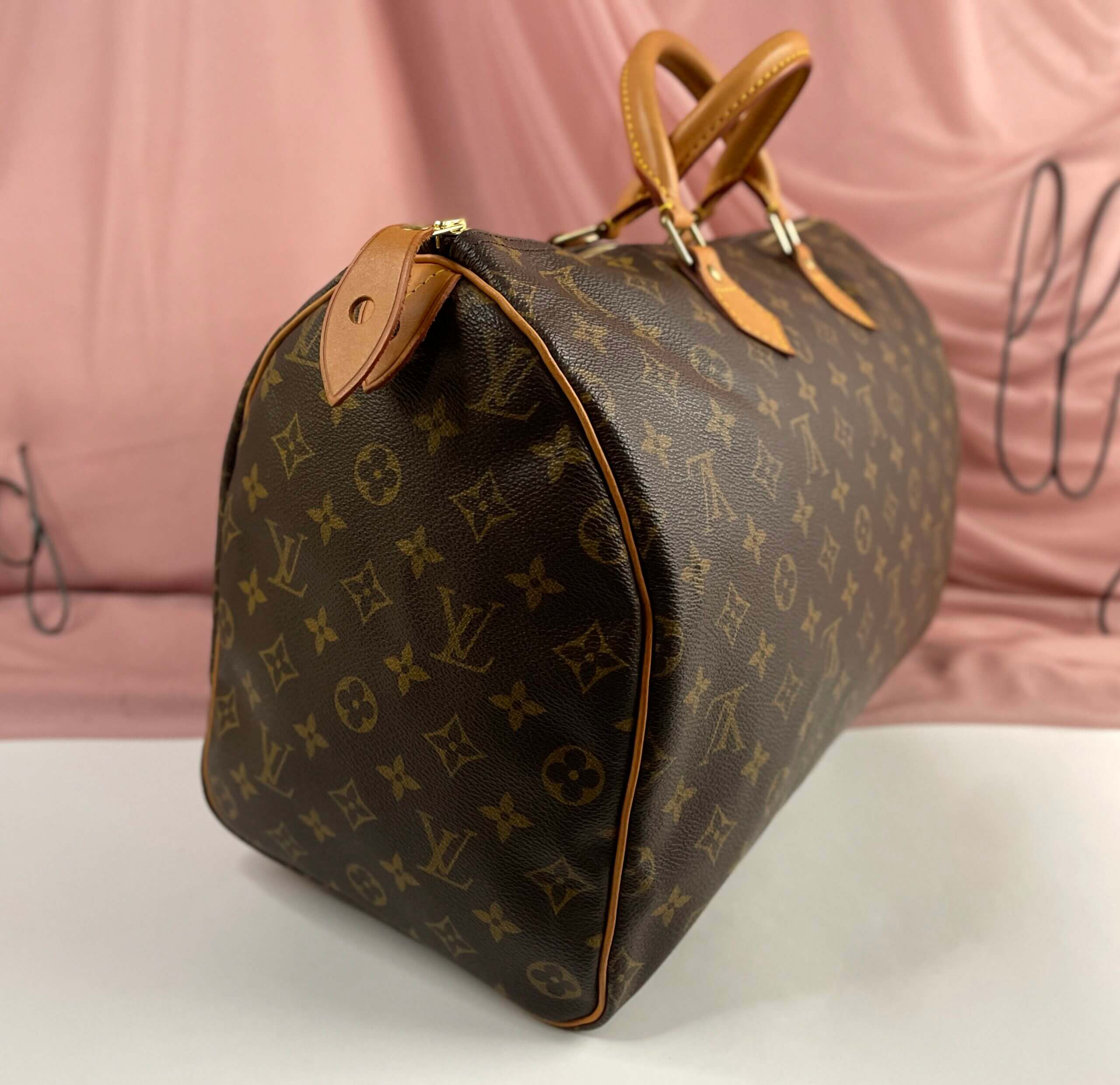 Louis Vuitton Speedy 40 Bandoulière Monogram Bag ○ Labellov ○ Buy and Sell  Authentic Luxury